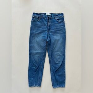 Abercrombie & Fitch High Rise Mom Jean